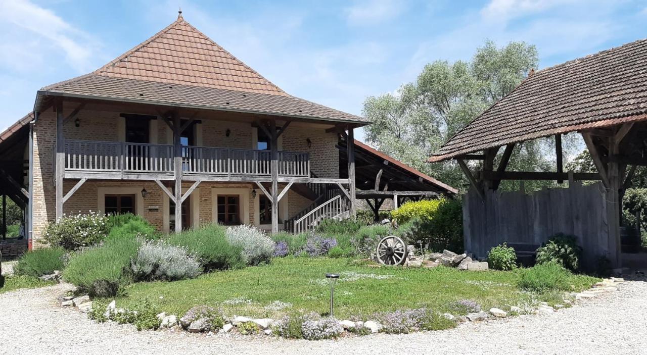 Gite Chez Leo Varennes-sur-le-Doubs エクステリア 写真