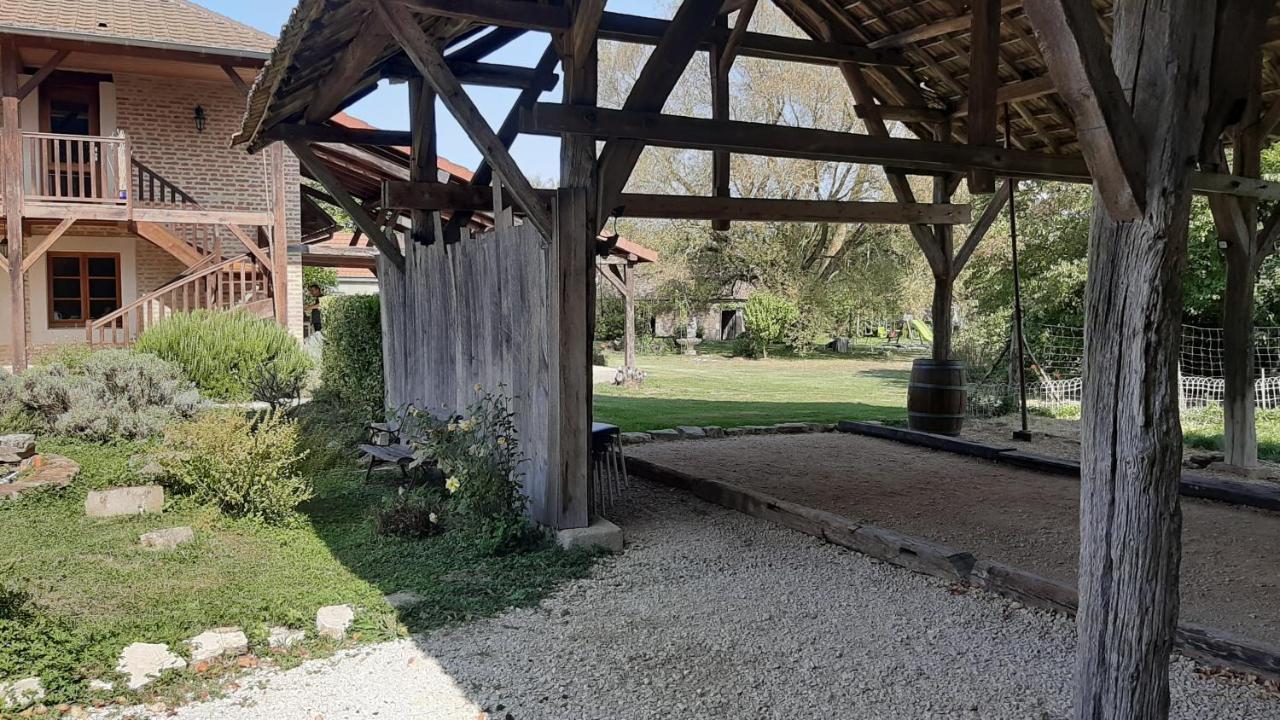 Gite Chez Leo Varennes-sur-le-Doubs エクステリア 写真